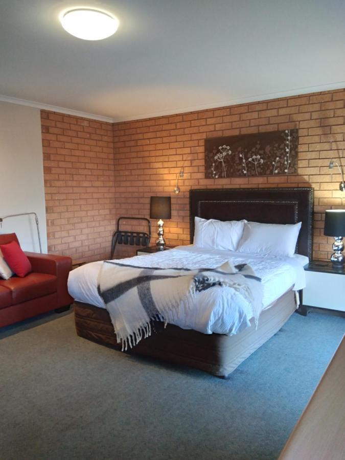 ماريبوروه Bristol Hill Motor Inn المظهر الخارجي الصورة