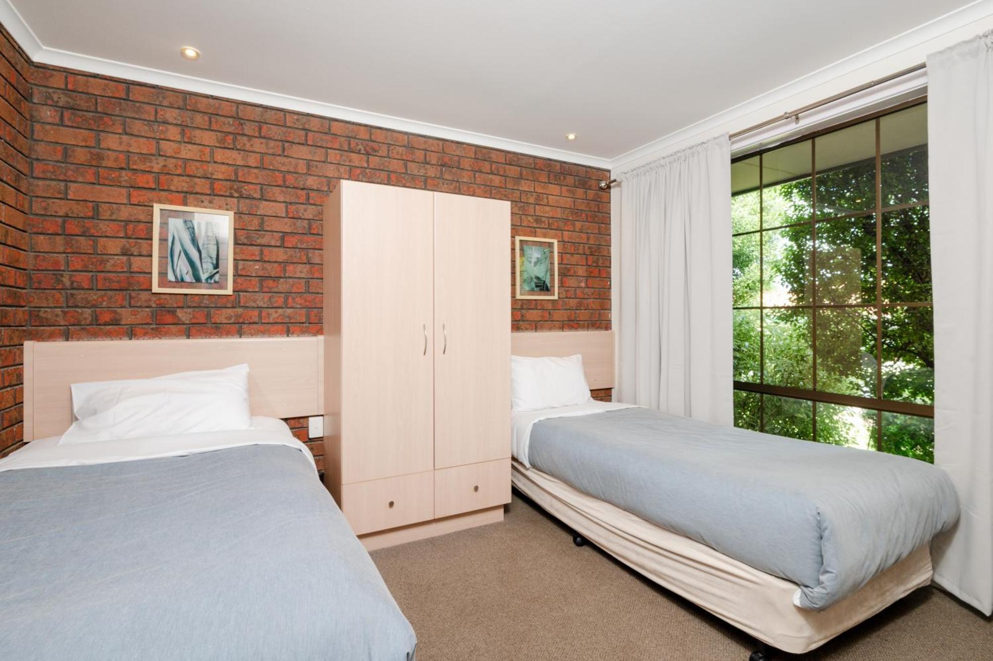 ماريبوروه Bristol Hill Motor Inn المظهر الخارجي الصورة