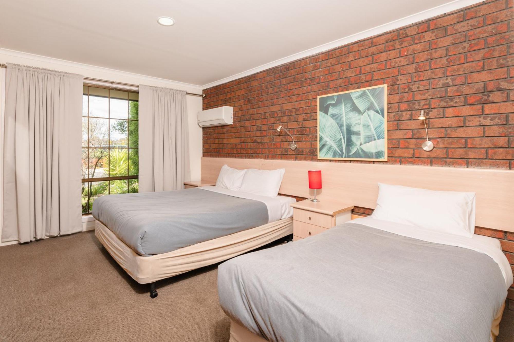 ماريبوروه Bristol Hill Motor Inn المظهر الخارجي الصورة
