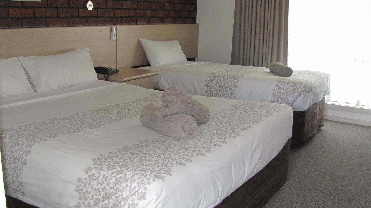 ماريبوروه Bristol Hill Motor Inn المظهر الخارجي الصورة