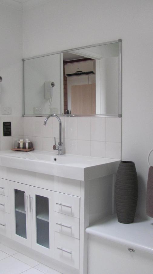 ماريبوروه Bristol Hill Motor Inn المظهر الخارجي الصورة