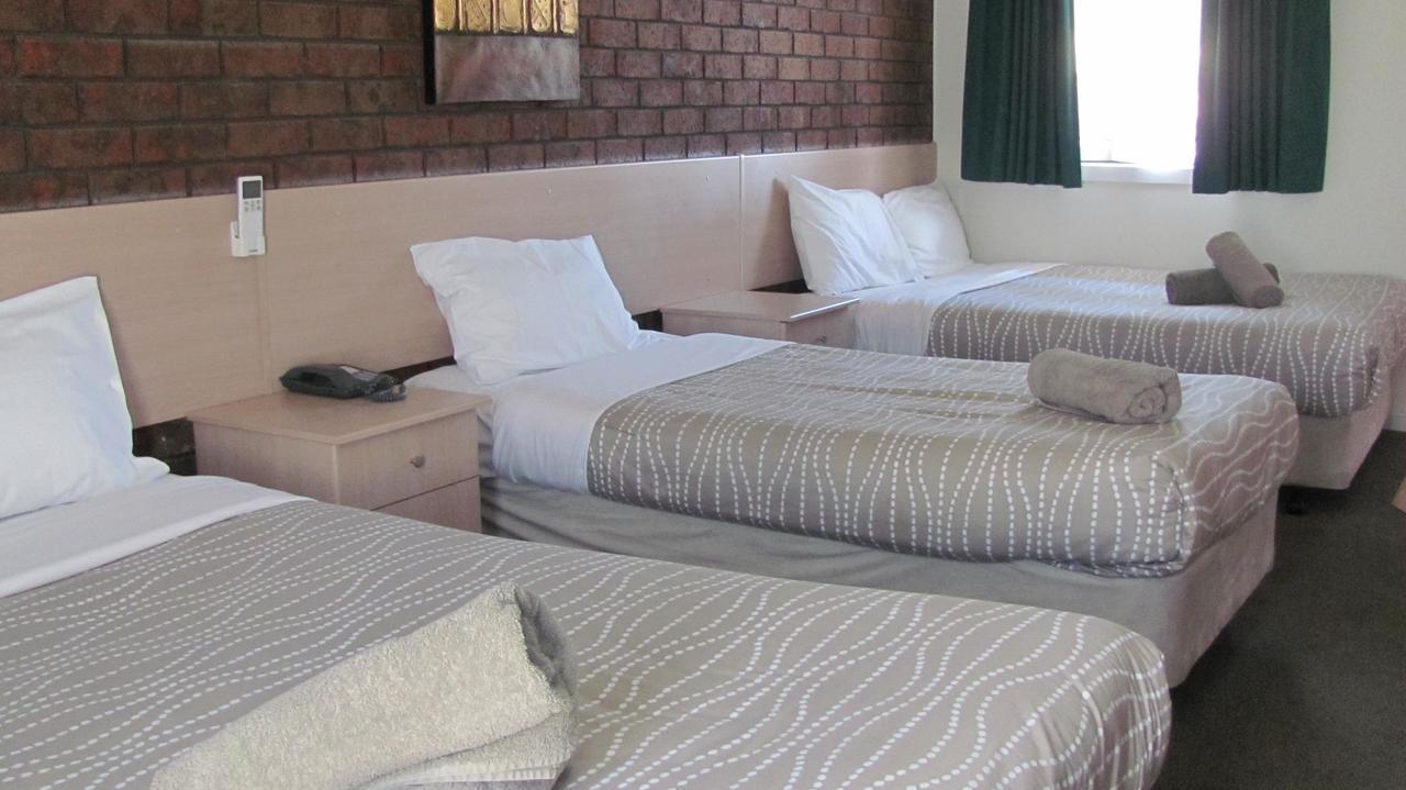 ماريبوروه Bristol Hill Motor Inn المظهر الخارجي الصورة
